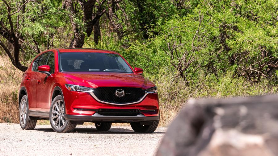  Mazda CX-5 Signature 2018 года  (NA) (фото 30 из 40)